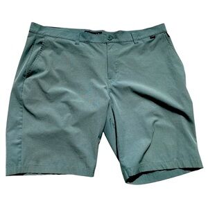 Travis Mathew Green Flat Front Golf Shorts 40